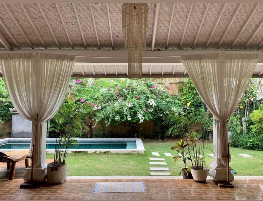 Villa Jalun 塞米亚克 外观 照片
