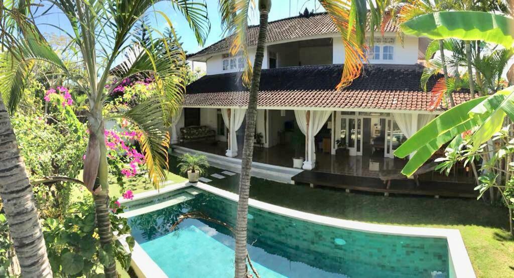Villa Jalun 塞米亚克 外观 照片